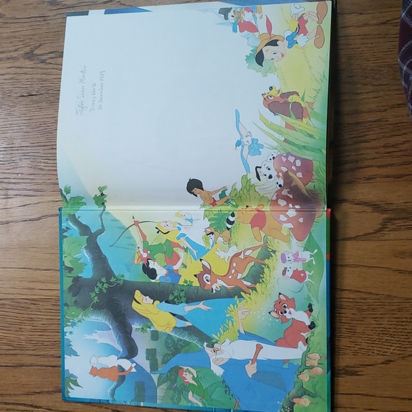 Vintage Disney's Pinocchio Large Hardcover Children's Book - Picture 3 of 7
